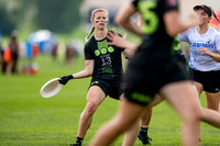 Blueberries vs Ellipsis in pool play at World Ultimate Club Championships