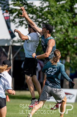 Highlights from Bracket Play - USAU Masters National Championships 2019