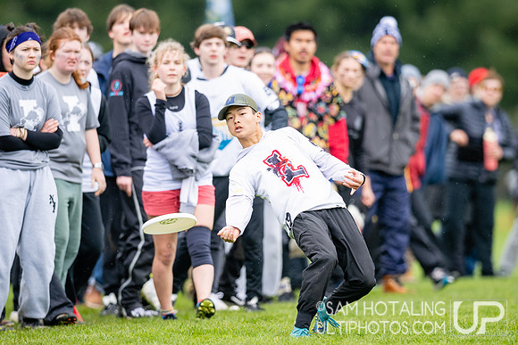 Bracket play on Sunday at DiscNW Spring Reign