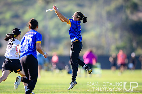 Fury vs Traffic in women’s pool play during Club Championships at Surf Cup Sports Park
