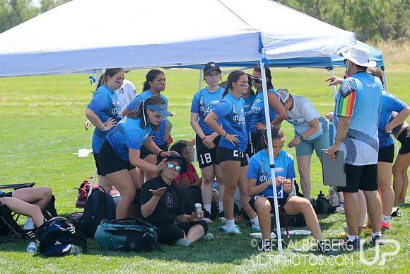 Pool play at USAU Youth Club Championships