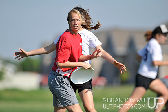 Saturday Women's Pool Play & Crossovers - 2012 USAU D-III College Championships