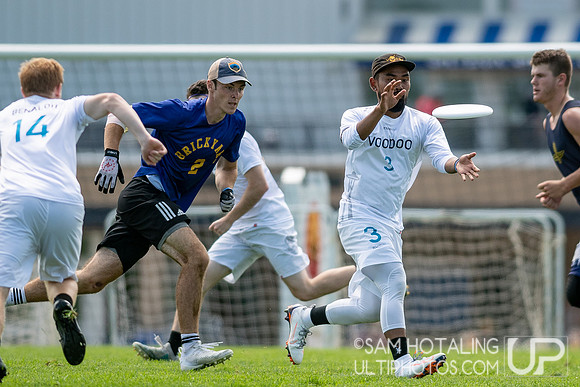Seattle Voodoo vs. Indianapolis Brickyard in Men's Pool Play at USAU Elite Select Challenge 2019