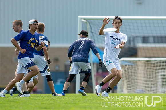 Seattle Voodoo vs. Indianapolis Brickyard in Men's Pool Play at USAU Elite Select Challenge 2019