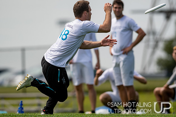 Seattle Voodoo vs. Indianapolis Brickyard in Men's Pool Play at USAU Elite Select Challenge 2019