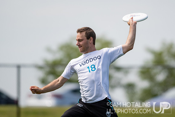 Seattle Voodoo vs. Indianapolis Brickyard in Men's Pool Play at USAU Elite Select Challenge 2019