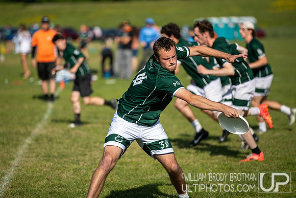 Day 2 of the USA Ultimate D-I College Championships