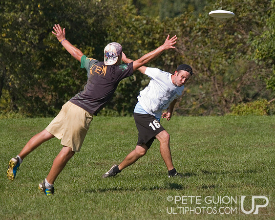 Sunday Final Round Action -- 2011 Hucks off the Hilltop