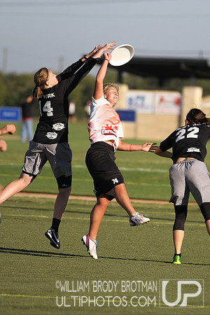 2013 Club Nationals Women's Pool A (Bent, Fury, Ozone, Capitals)