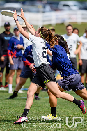 Womxn’s pool play at the USAU Pro Championships. August 31, 2019