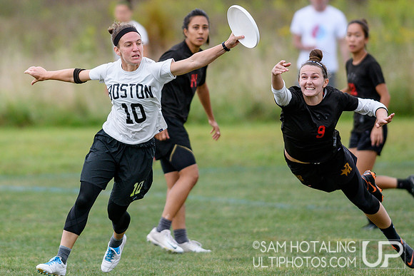 Womxn’s pre-semifinals at the USAU Pro Championships. September 1, 2019