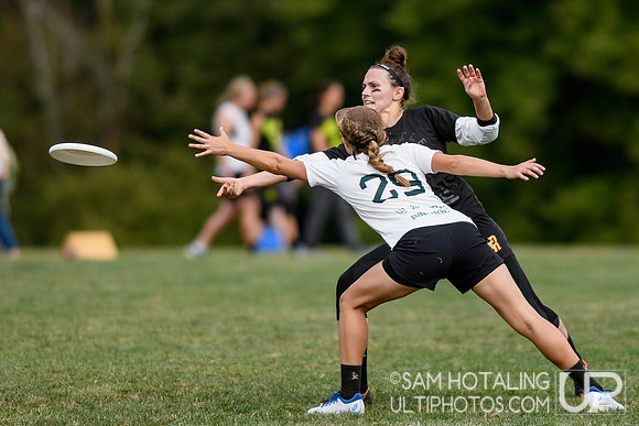 Womxn’s semifinals at the USAU Pro Championships. September 1, 2019