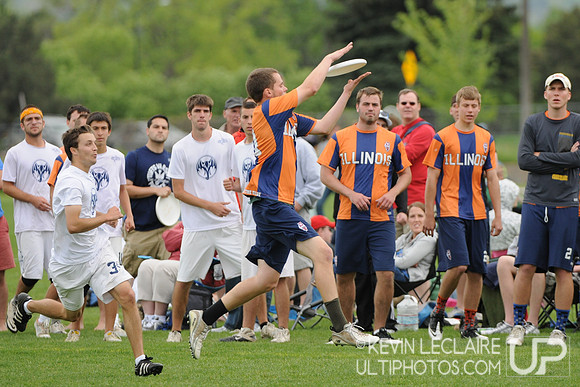 Saturday 2:30pm round -- 2011 USAU College Championships