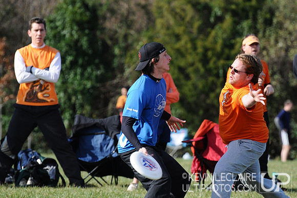 Clique B Tournament Pool Play -- WAFC Fall 2009.