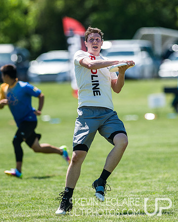 2014 USAU D-I College Champs Friday Round 4 Action