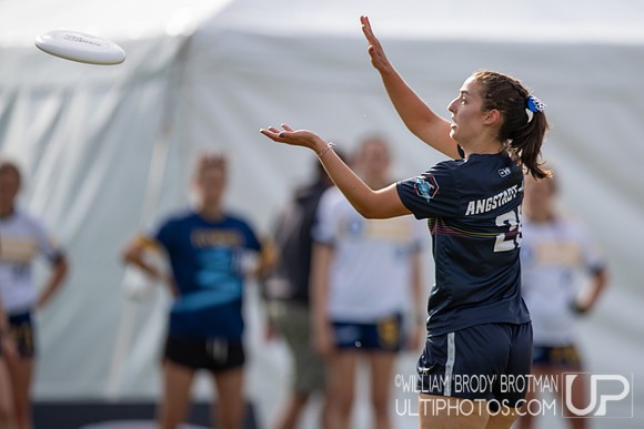 Day 1 of the USA Ultimate D-I College Championships
