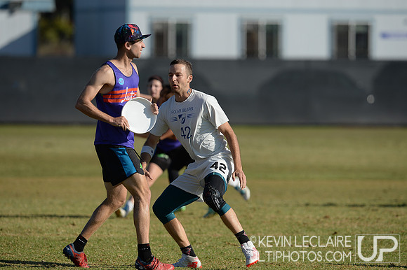 Polar Bears vs Space Heater - USA Ultimate Club Champs 2021 Pool
