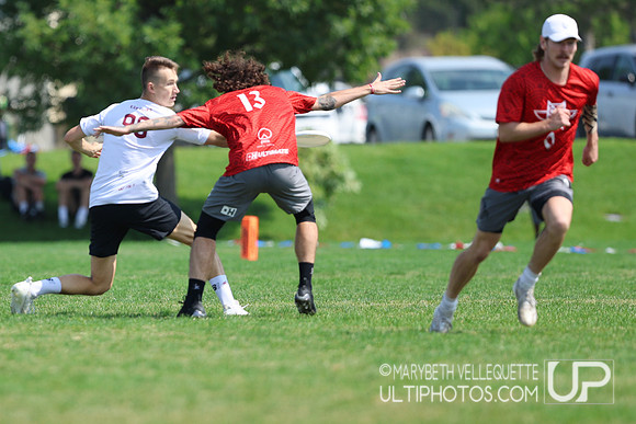 Friday action at the USAU International Club Championships in th
