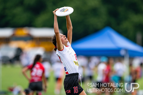 CUSB Shout vs Stella in pool play at World Ultimate Club Championships