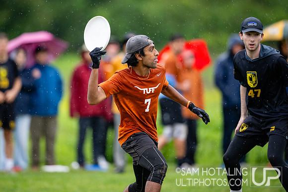 Pre-quarterfinals at USAU DI College Championships