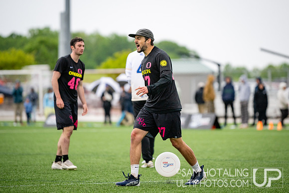 Pre-quarterfinals at USAU DI College Championships