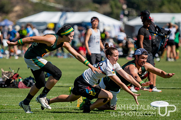 Mixed pool play at the USAU National Club Championships. October 24, 2019