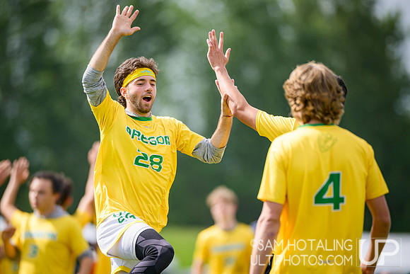 Pool play at USAU D-I College Championships