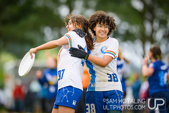 Lewis & Clark Artemis vs Whitman Sweets in quarterfinals at USAU D-III College Championships