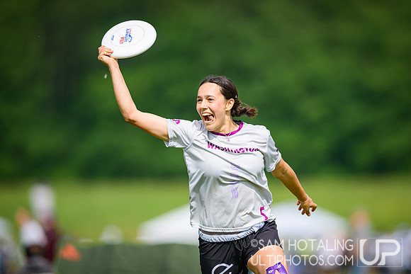 Highlights: pool play at USAU D-I College Championships