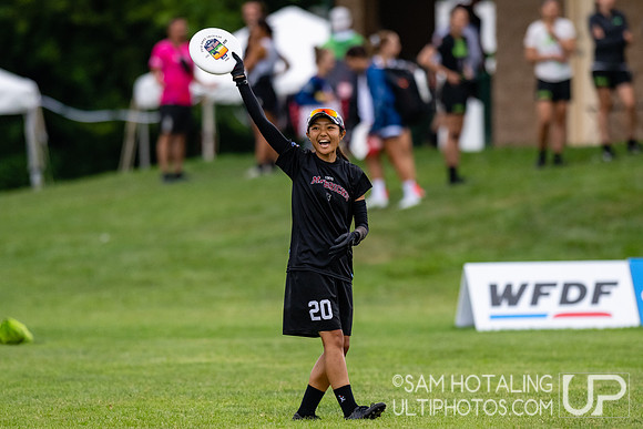 TOKYO Mavericks vs MUD in pool play at World Ultimate Club Championships