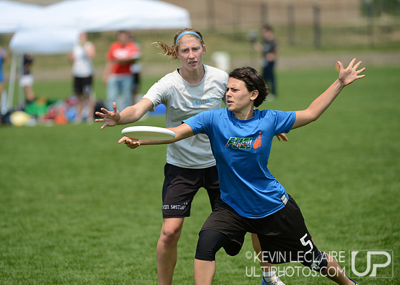 2012 USAU D-I College Championships Saturday Action