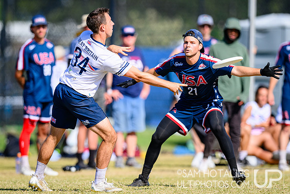 Men’s semifinals during World Ultimate Championships at Runaway Bay Sports Precinct