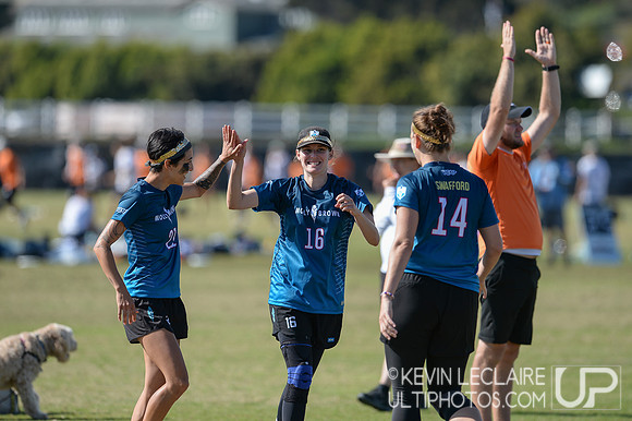 Molly Brown vs Nemesis - USA Ultimate Club Champs 2021 Quarterfi