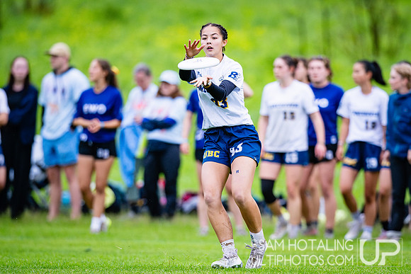 Women’s pool play at USAU DI College Championships