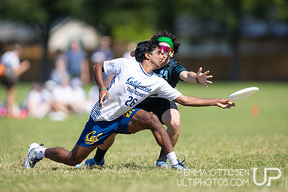 Saturday full coverage from USAU D-I College Championships, Cal Poly vs Cal