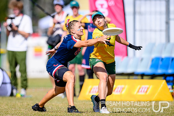 Mixed semifinals during World Ultimate Championships at Runaway Bay Sports Precinct