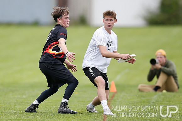 Day 1 of USA Ultimate 2022 D-III College Championships