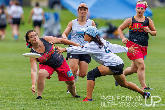 Hot Flash vs. Molly Grey
