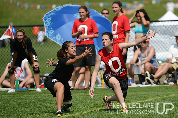 2012 USAU D-I College Championships Saturday Action