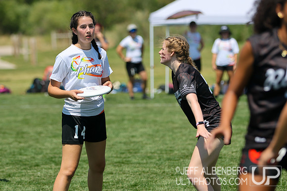 Pool play at USAU Youth Club Championships