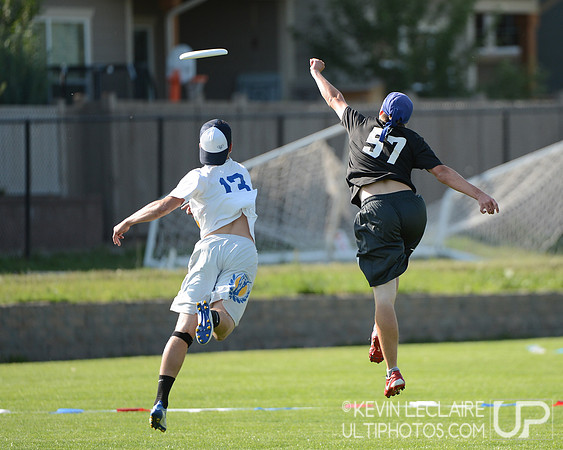 2012 USAU D-I College Championships Friday Action