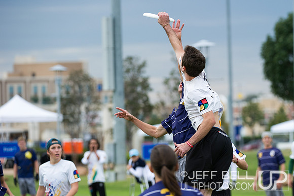 USAU_Nationals_2013_Friday_20131018_130212_JBP4580