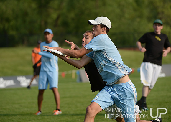 2012 USAU D-I College Championships Saturday Action