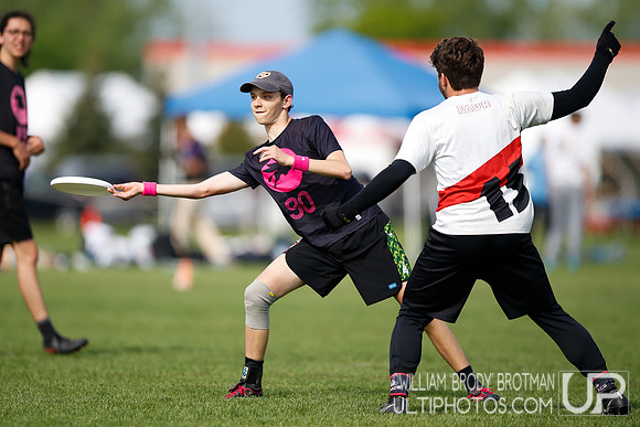 Day 1 of USA Ultimate 2022 D-III College Championships.