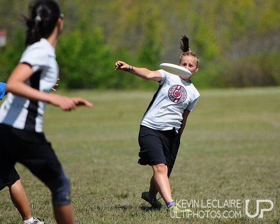 Sunday Quarterfinals - 2010 UPA High School Girls Eastern Championships