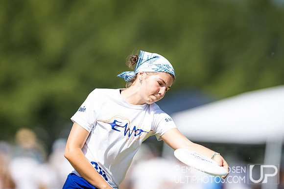 Saturday full coverage from USAU D-I College Championships, Tufts vs Santa Barbara