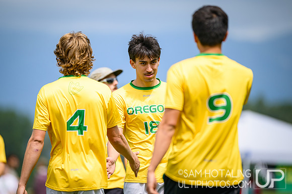 Pool play at USAU D-I College Championships