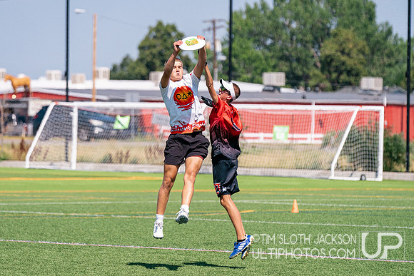 Pool play at 2024 USAU Youth Club Championship