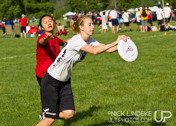 2014 USAU D-I College Champs Sunday Action