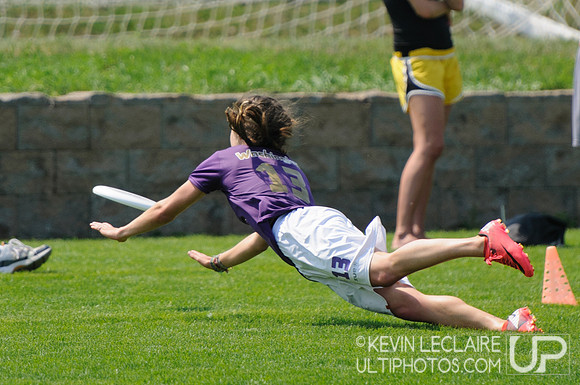 2012 USAU D-I College Championships Saturday Action